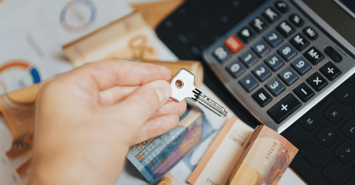 Conveyancing solicitor guiding buyers through a house purchase